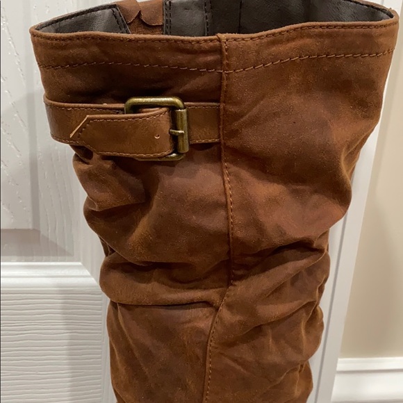 🌺Brown Boots🌺 - Picture 4 of 7